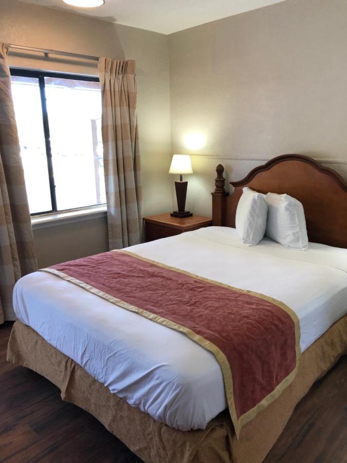 Ocala Cove Motel ภายนอก รูปภาพ